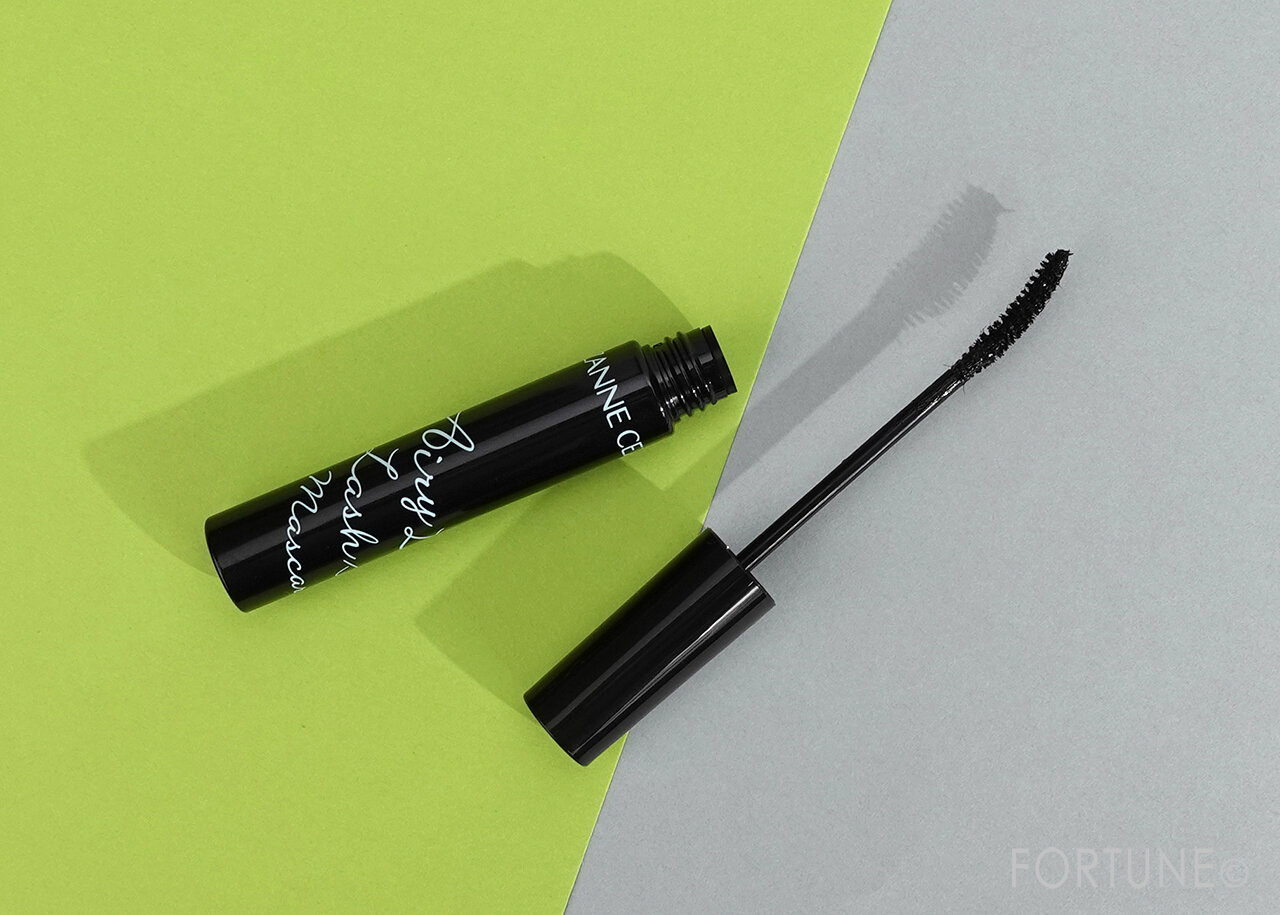 CEZANNE（セザンヌ） 「エアリーロングラッシュマスカラ」