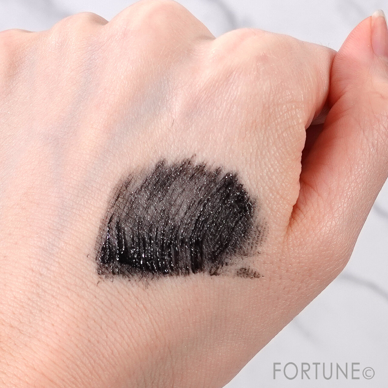 CEZANNE（セザンヌ） 「エアリーロングラッシュマスカラ」