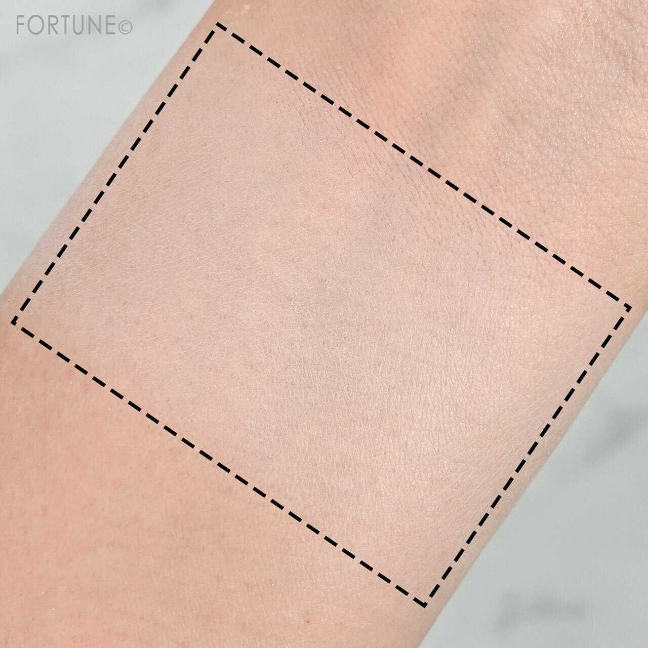 shu uemura（シュウ ウエムラ）　ファンデーション　アンリミテッド ラスティング フルイド