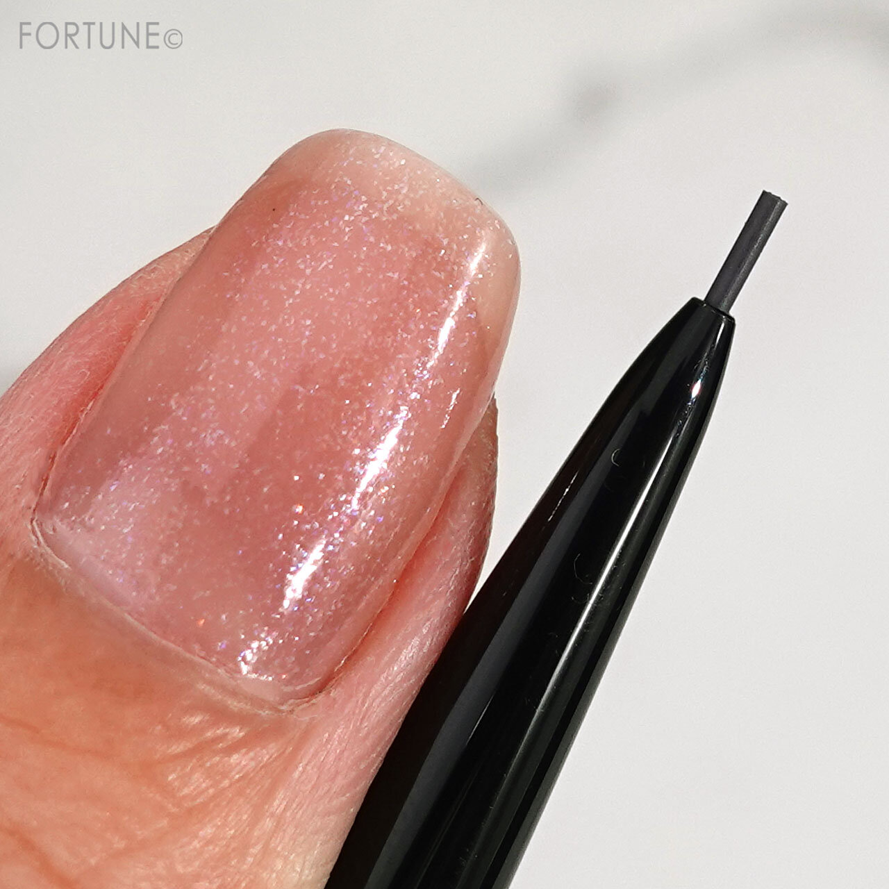 セザンヌ 超細芯アイブロウ  05ナチュラルグレー