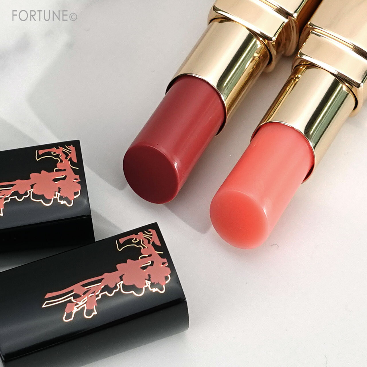 BOBBI BROWN（ボビイ ブラウン）　グロウ ＆ ブロッサム コレクション　エクストラ リップ ティント