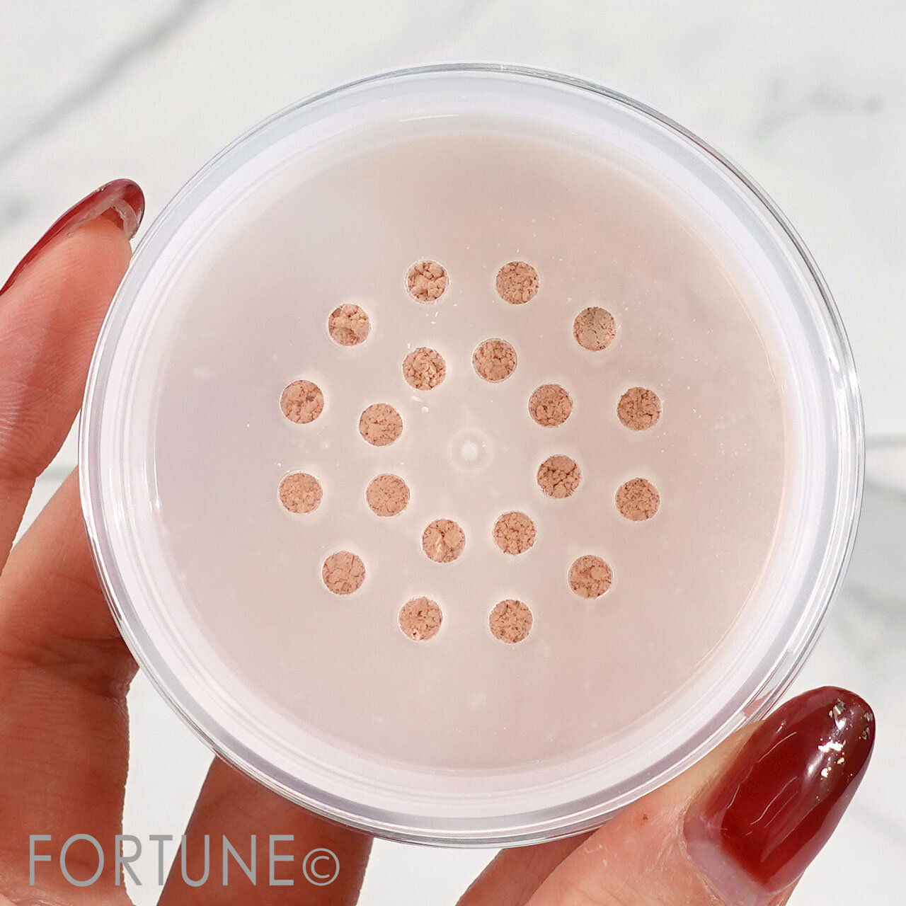 CANMAKE（キャンメイク）『シルキールースモイストパウダー』