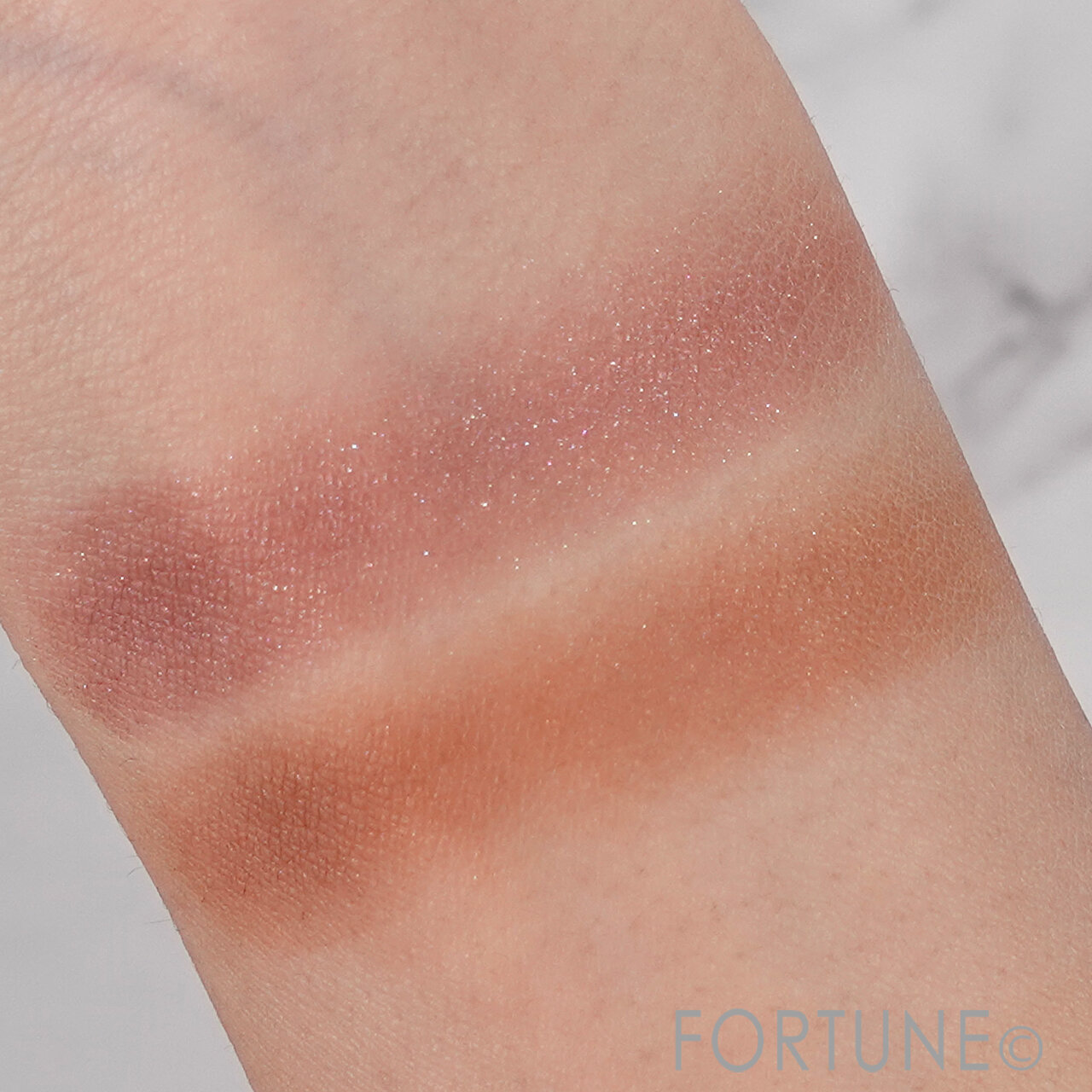 ettusais(エテュセ)　アイエディション　カシスシナモン　アイシャドウ