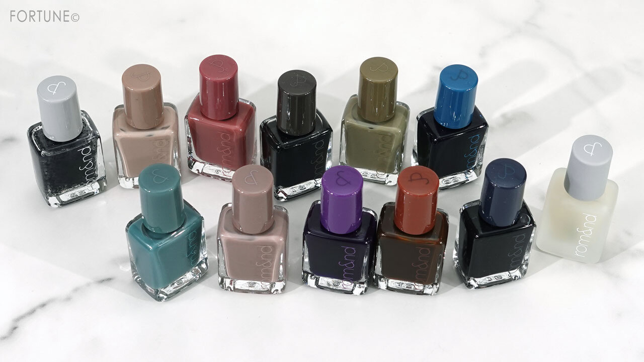 ロムアンド　ムードペブルネイル