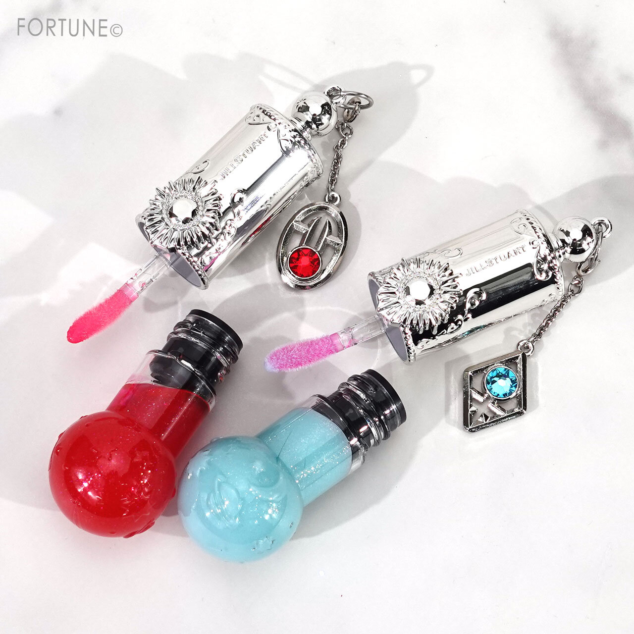 JILLSTUART（ジルスチュアート）　『ステラーチャーム　リップオイル』