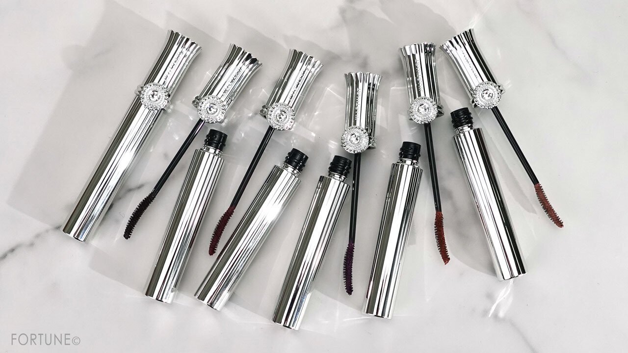 ジルスチュアート　ブルーミングラッシュ　ニュアンスカーラー