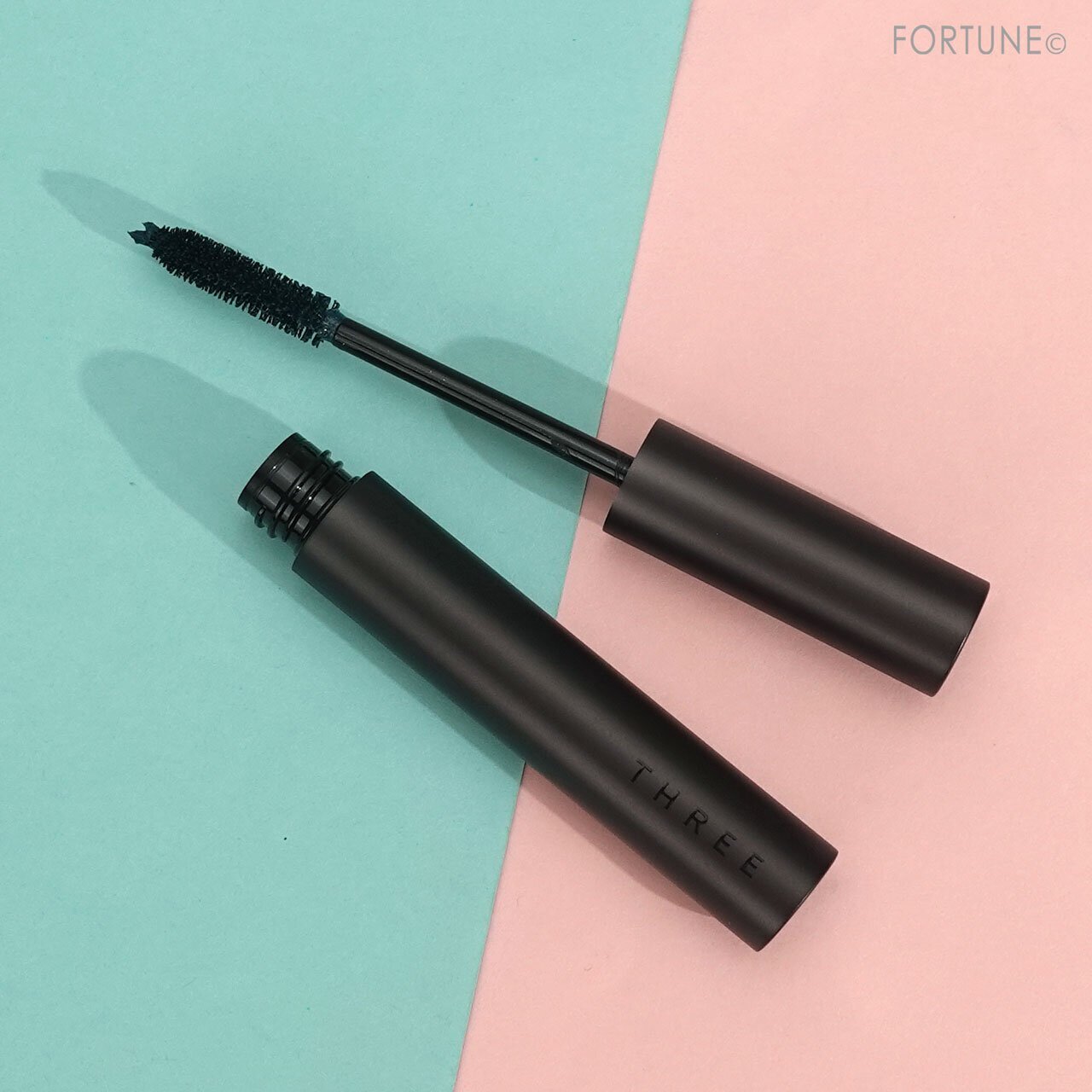 アートエクスプレッショニストマスカラ