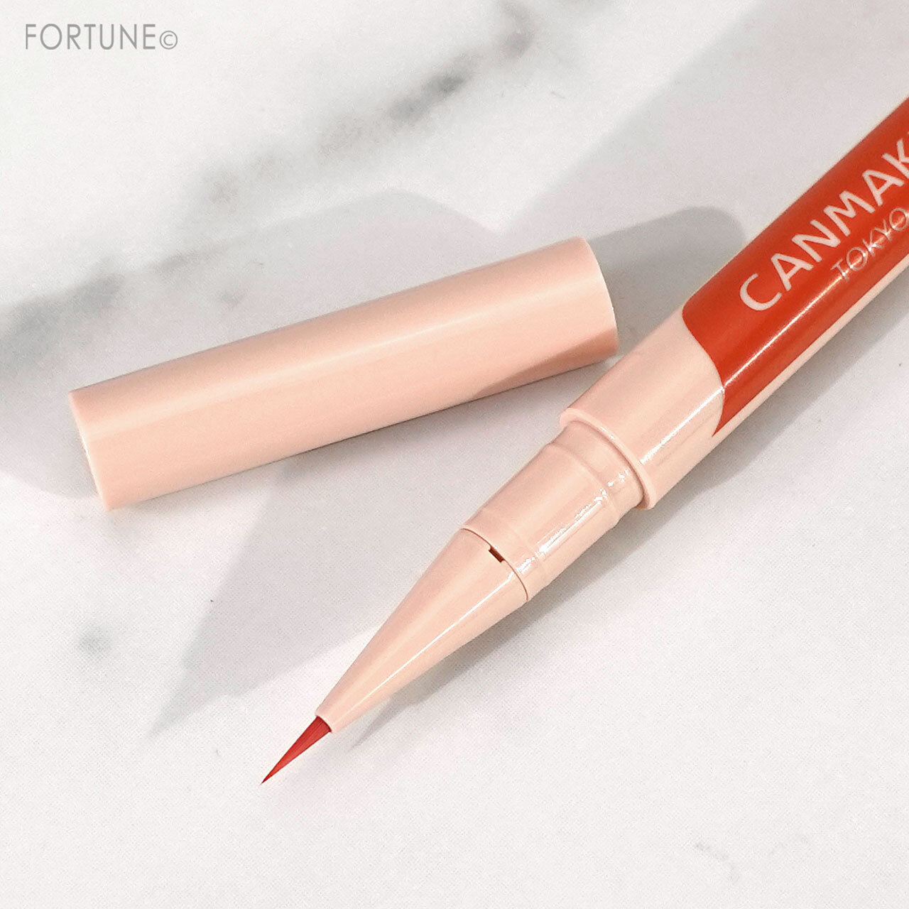 『3wayスリムアイルージュライナー』「02 シアーオレンジ」