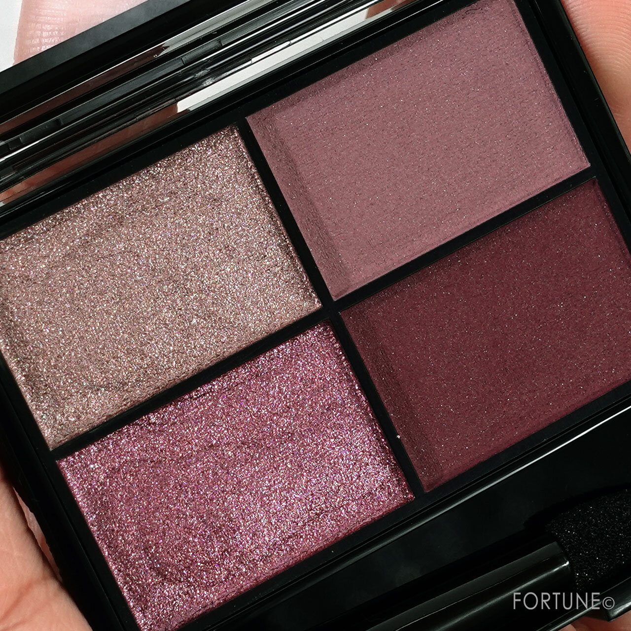 『レブロン カラーステイ デイ トゥ ナイト アイシャドウ クアッド』「575 エクスクイジット」