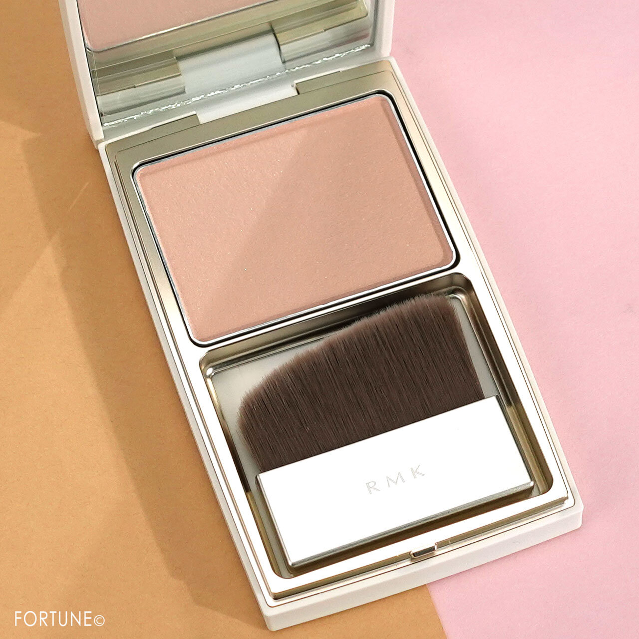 RMK（アールエムケー）　フェイスパウダー　シルクフィット フェイスパウダー