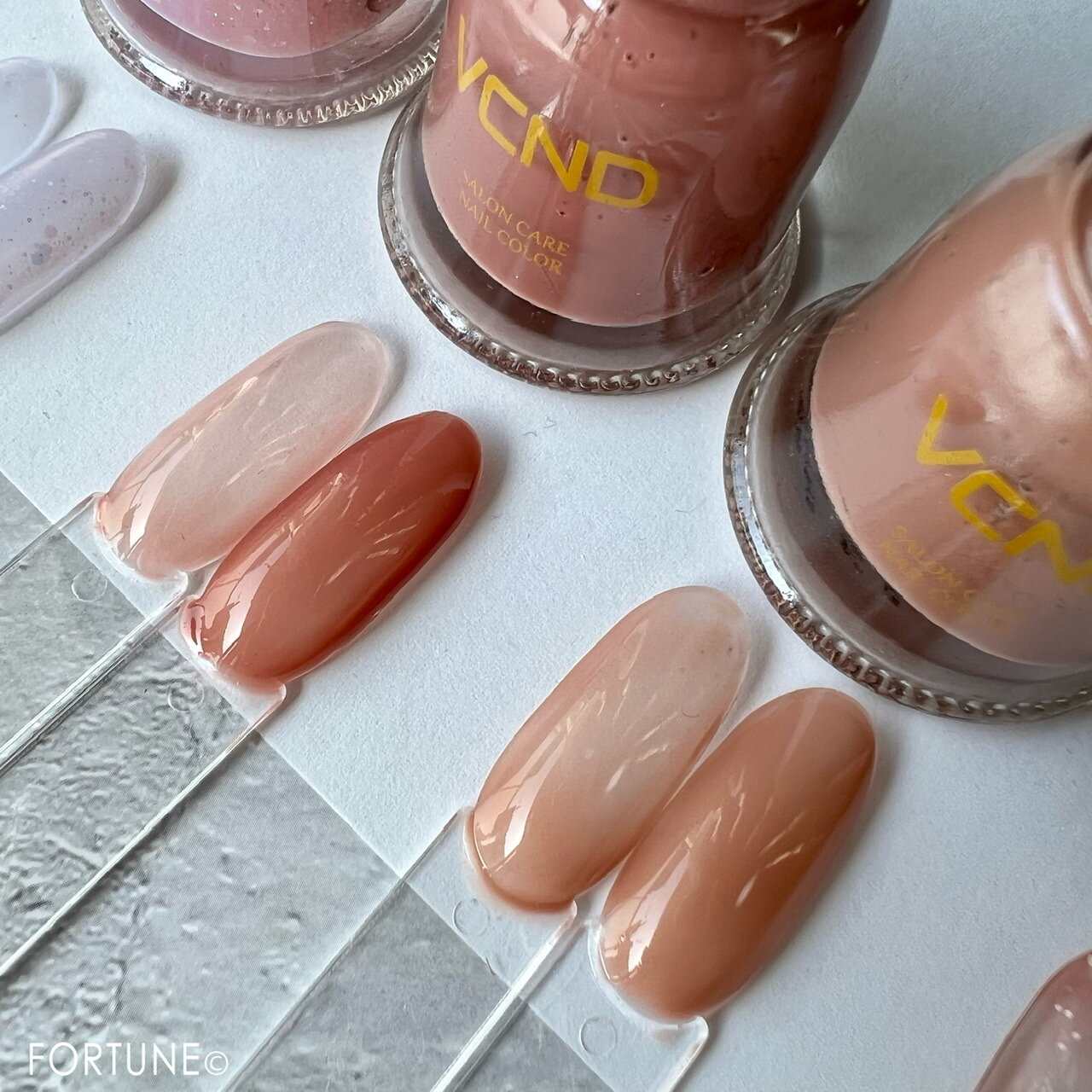 中国コスメ【VCND】｜ブルースカイネイル