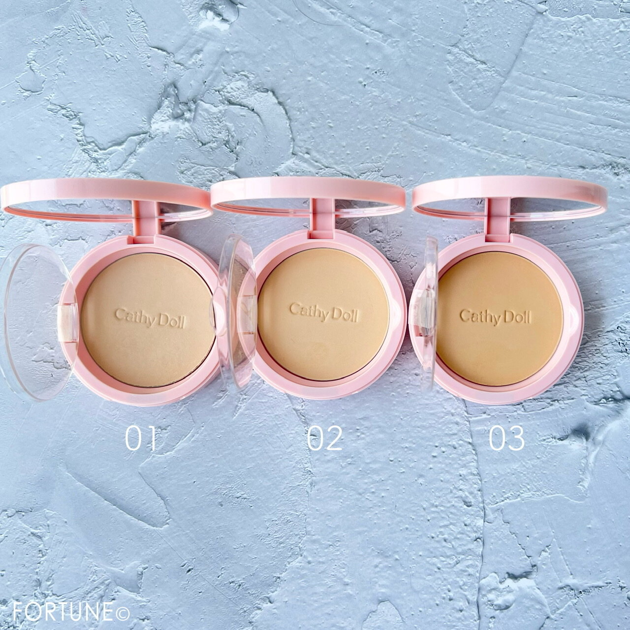 Cathy Doll（キャシードール） 「スキンフィットヌードマットパウダーパクト」
