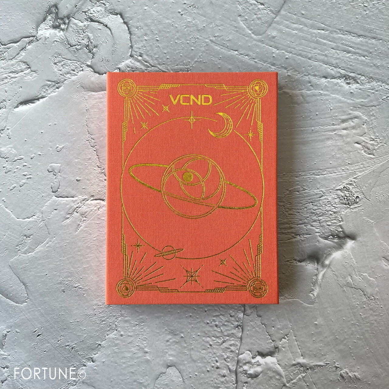 中国コスメ【VCND】｜星空12色アイシャドウパレット