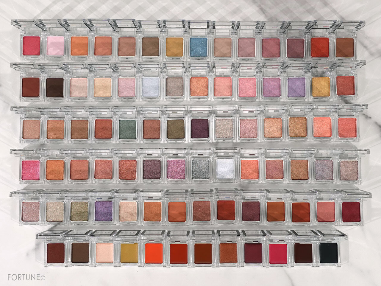 ケイト　ザ　アイカラー