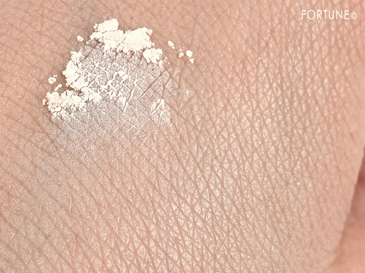 フェイスパウダーとは｜タイコスメ・SRICHAND（シーチャン）