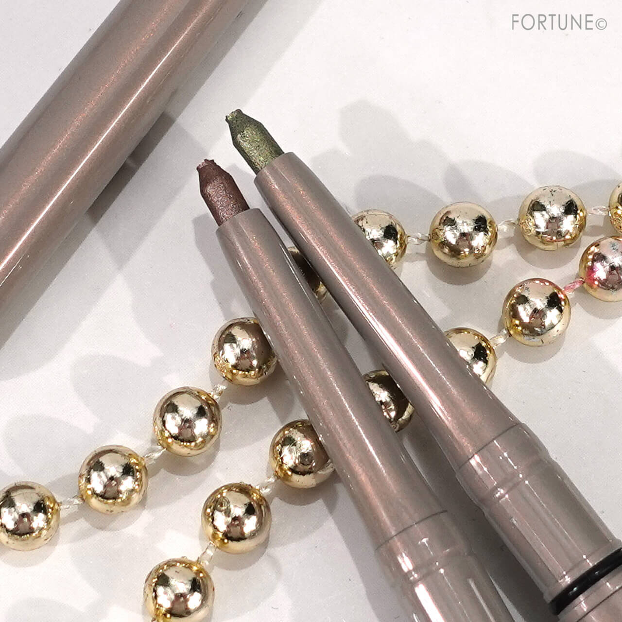 オペラ　アイカラーペンシル