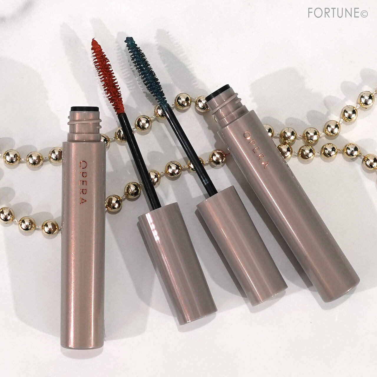 オペラ　カラーリングマスカラ