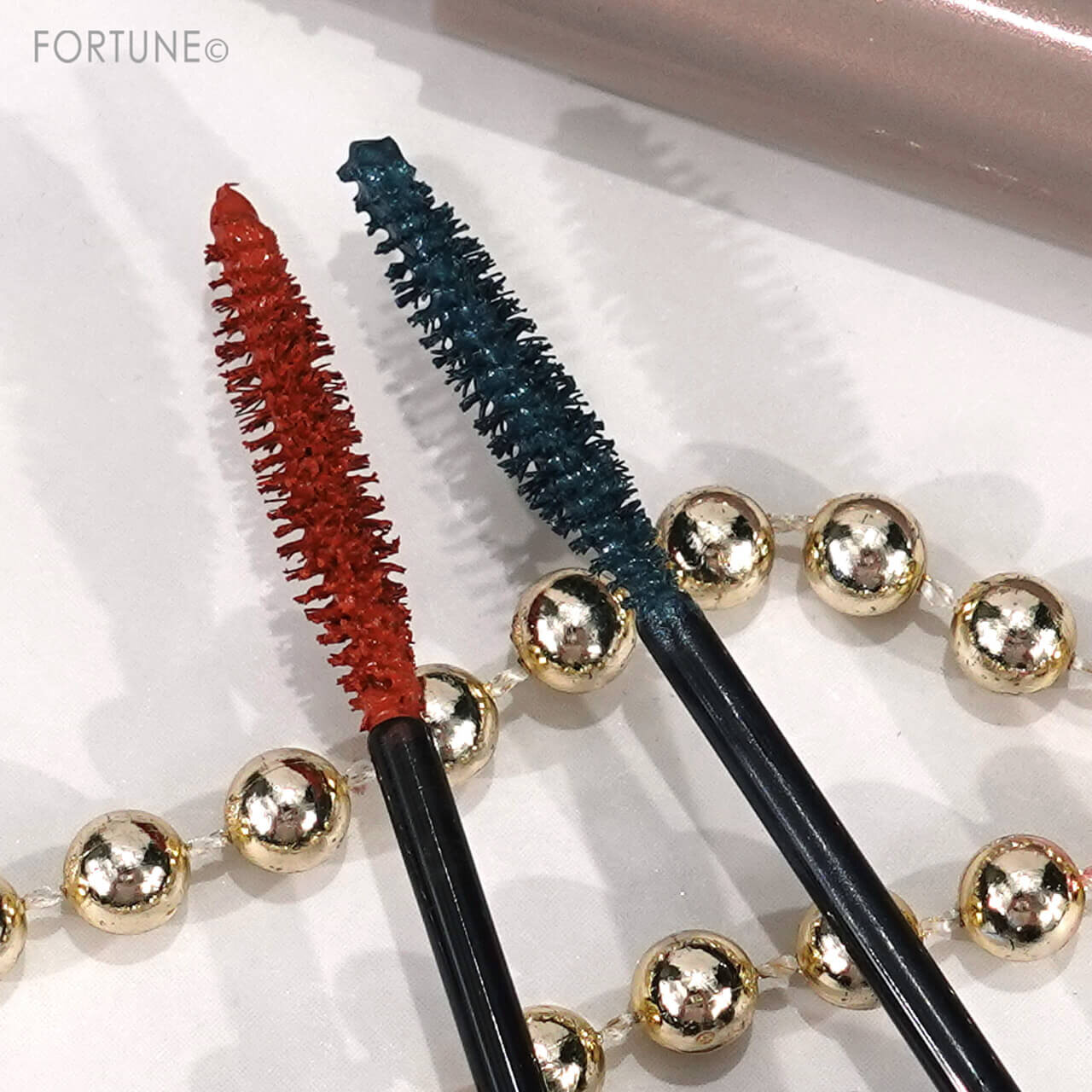 オペラ　カラーリングマスカラ