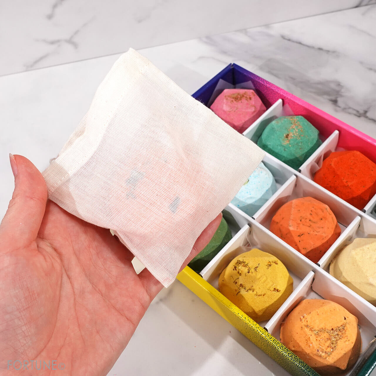 LUSH（ラッシュ）バスボム