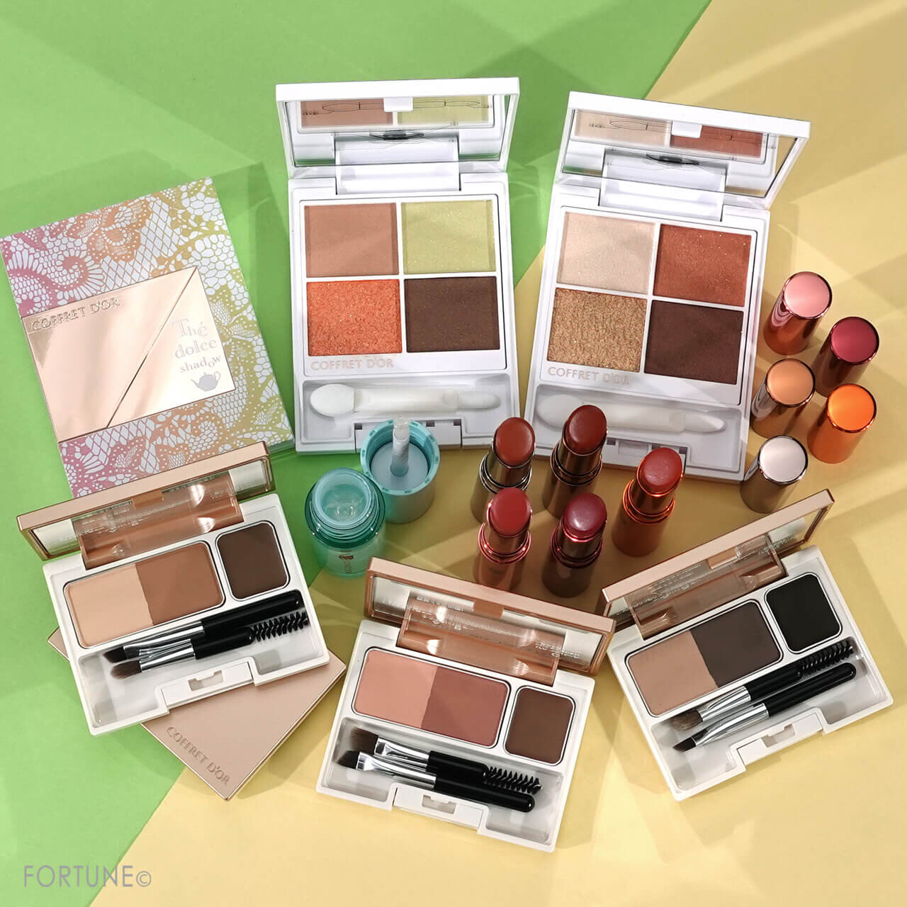 COFFRET D'OR（コフレドール）　アイブロウ　リップ　グロス　アイシャドウ