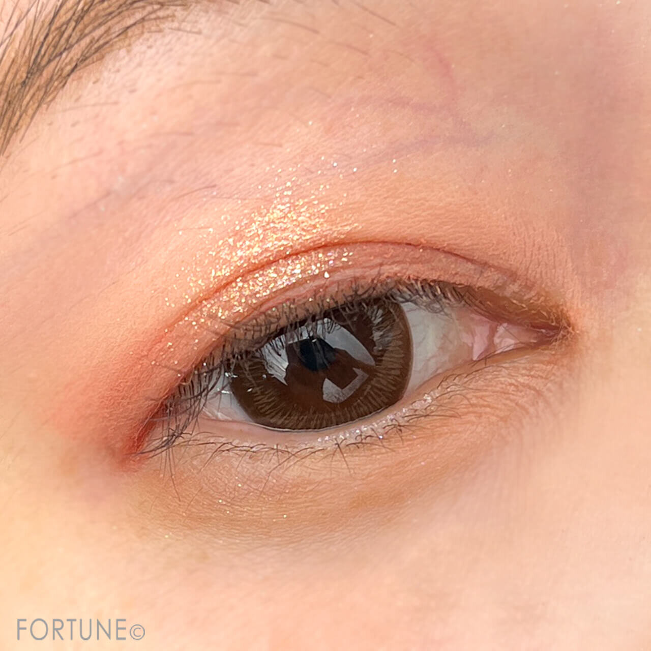 ワンコイン中国コスメ 『aZTK 4色アイシャドウパレット』