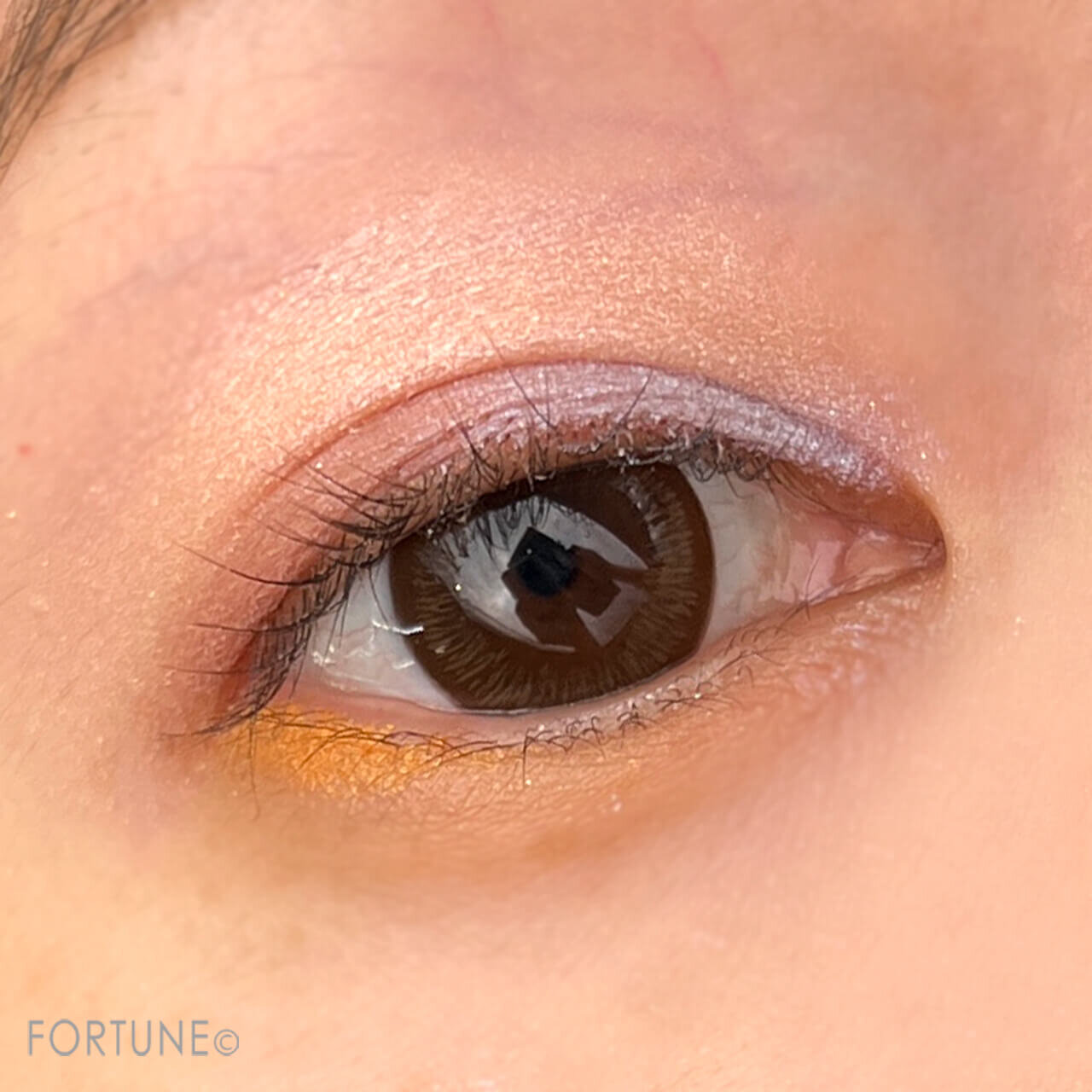 ワンコイン中国コスメ 『aZTK 4色アイシャドウパレット』