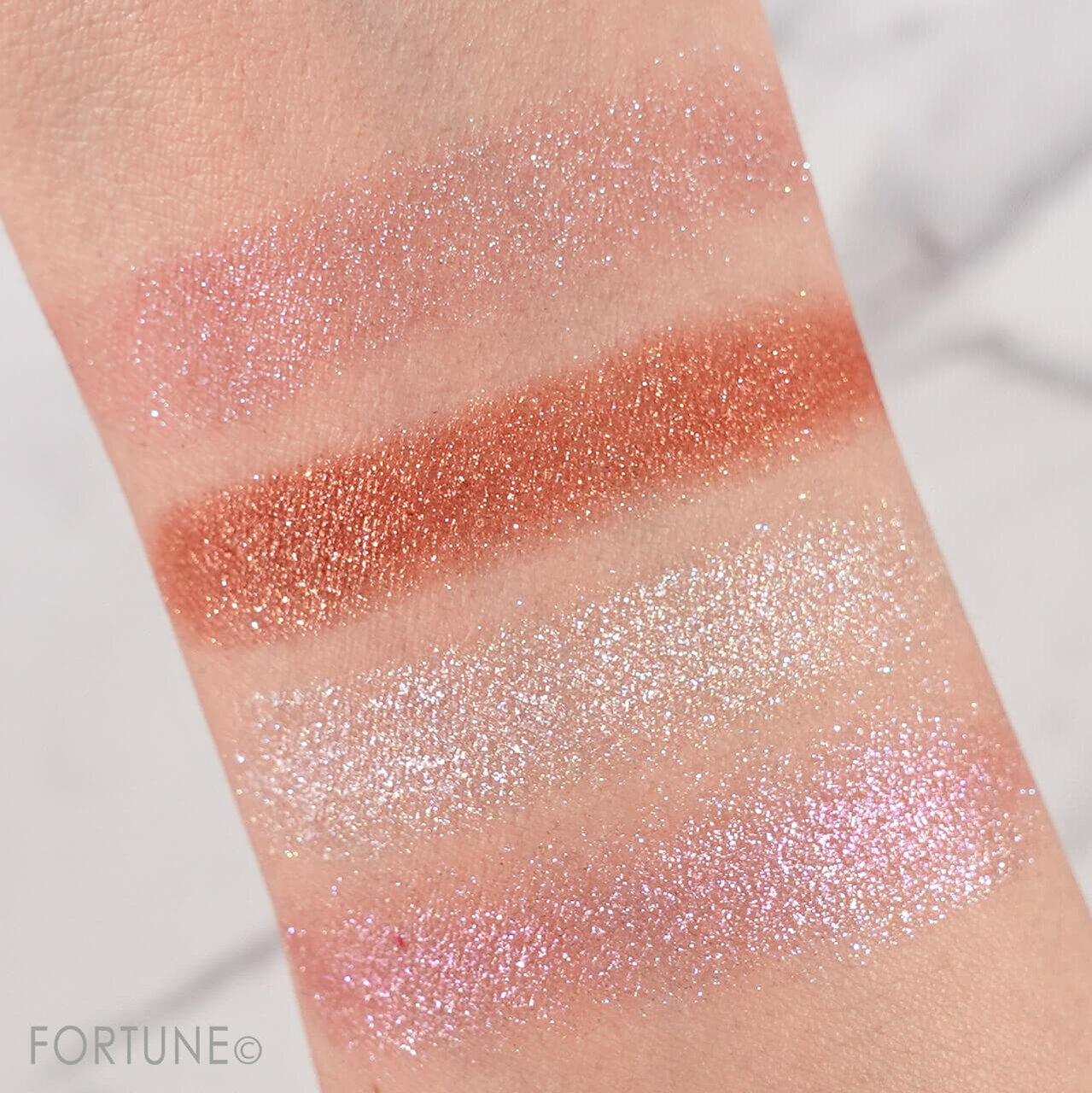 ワンコイン中国コスメ 『aZTK シングルアイシャドウ』