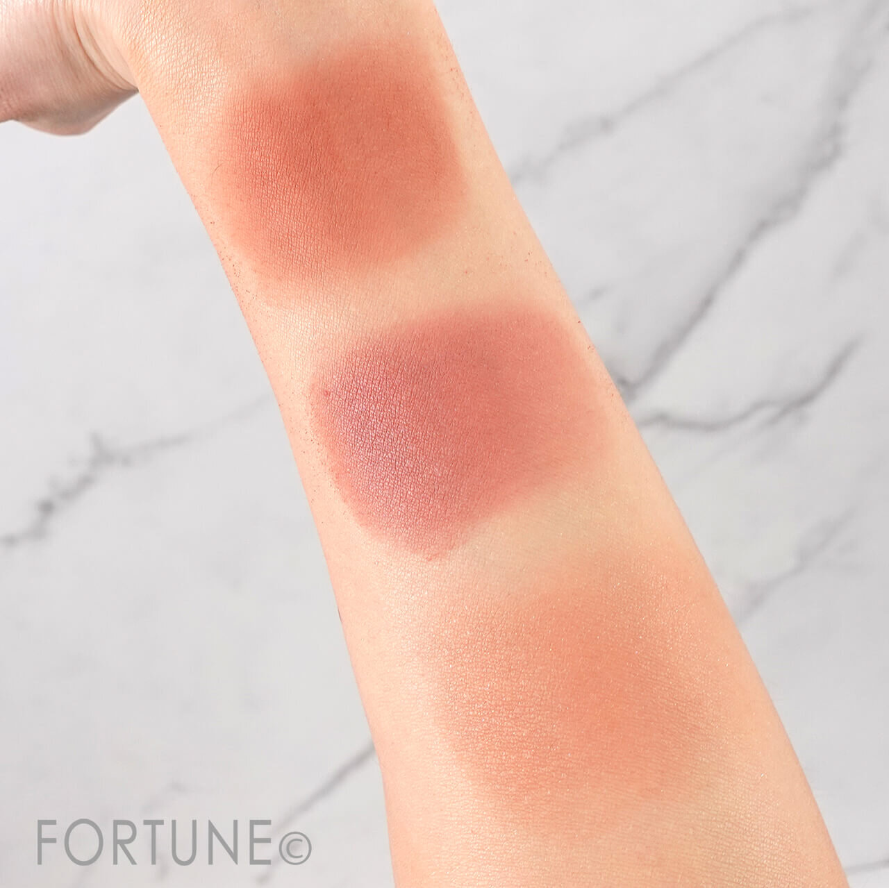 #aZTK（エーズィーティーケー）　シングルカラーチーク