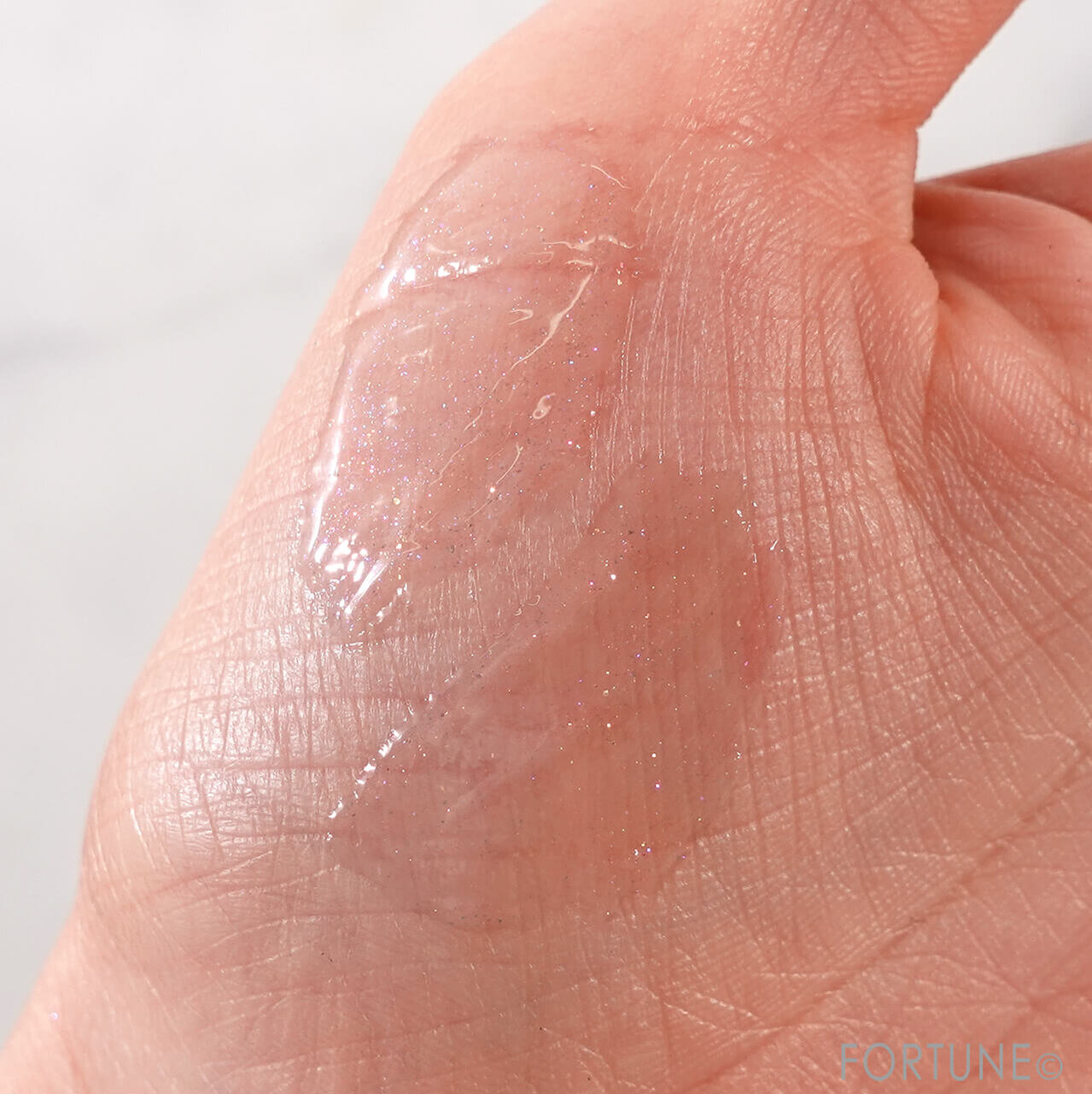 ワンコイン中国コスメ 『aZTK ドリーミーリップグロス』