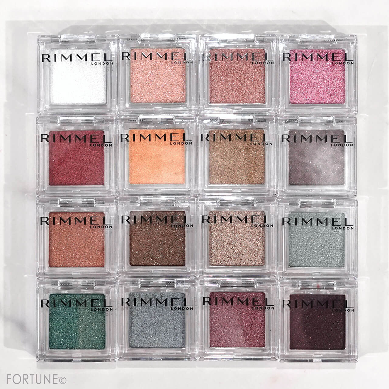 RIMMEL（リンメル）　ワンダー　キューブ　アイシャドウ　パール