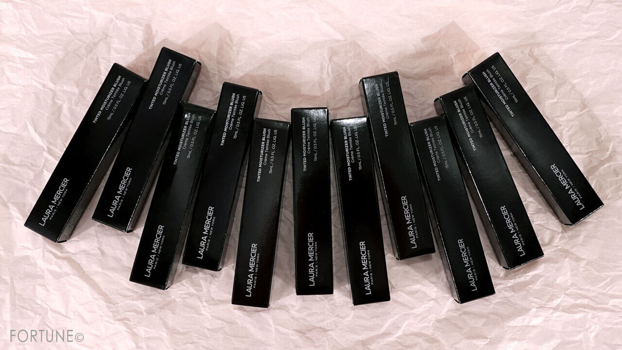 LAURA MERCIER（ローラ メルシエ）　新作　ティンティド モイスチャライザー ブラッシュ