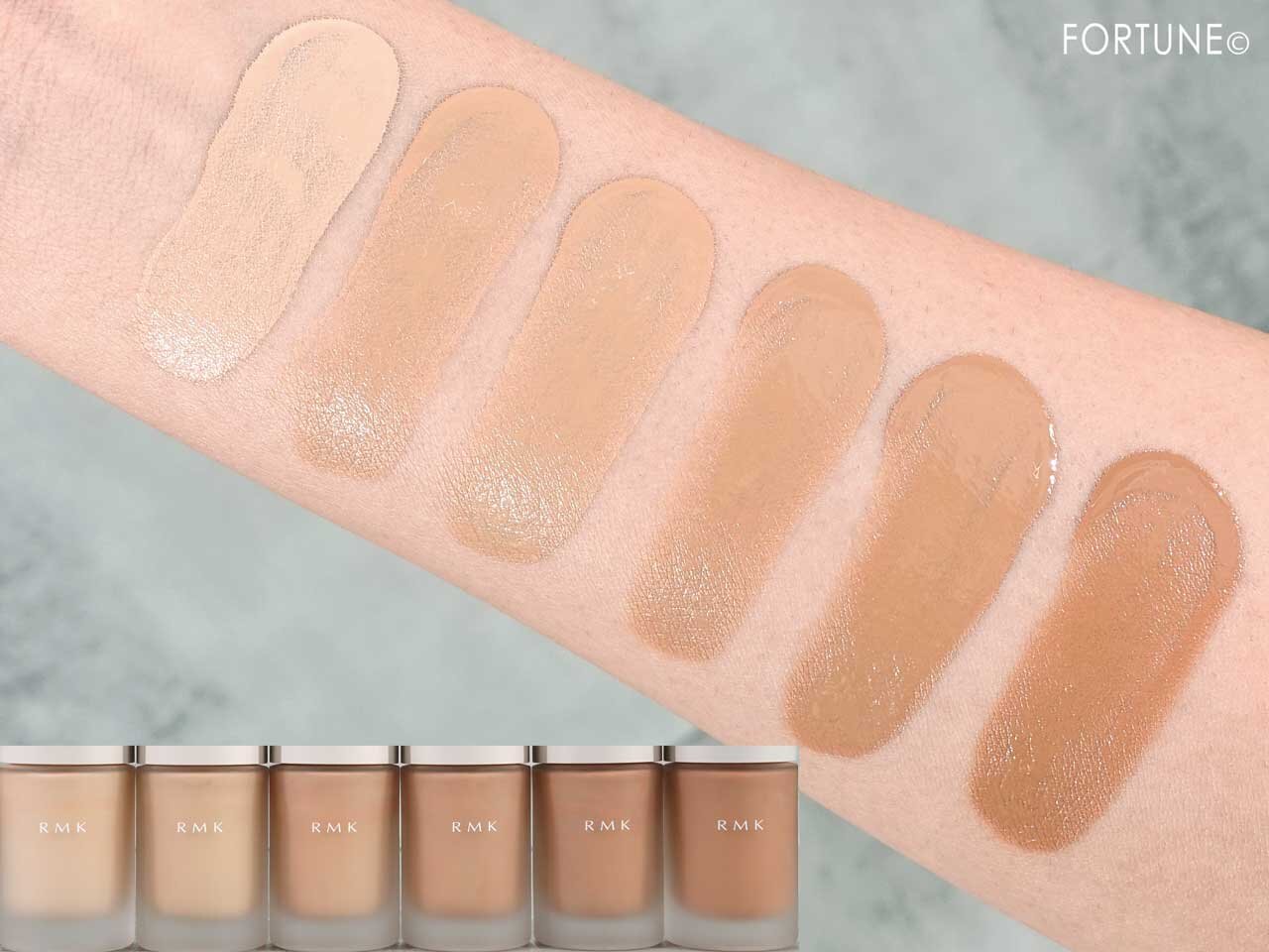 RMK（アールエムケー）　リクイドファンデーション フローレスカバレッジ