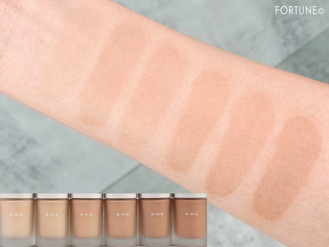 RMK（アールエムケー）　リクイドファンデーション フローレスカバレッジ