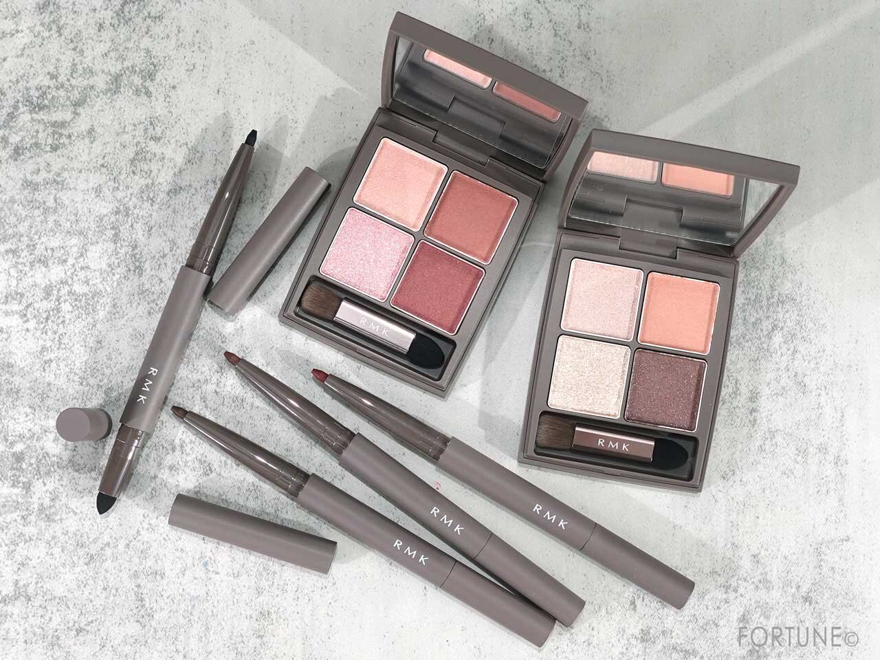 RMK（アールエムケー）　2022年秋新作　オブスキュア テンプテイション アイシャドウパレット　アイディファイニング ペンシル