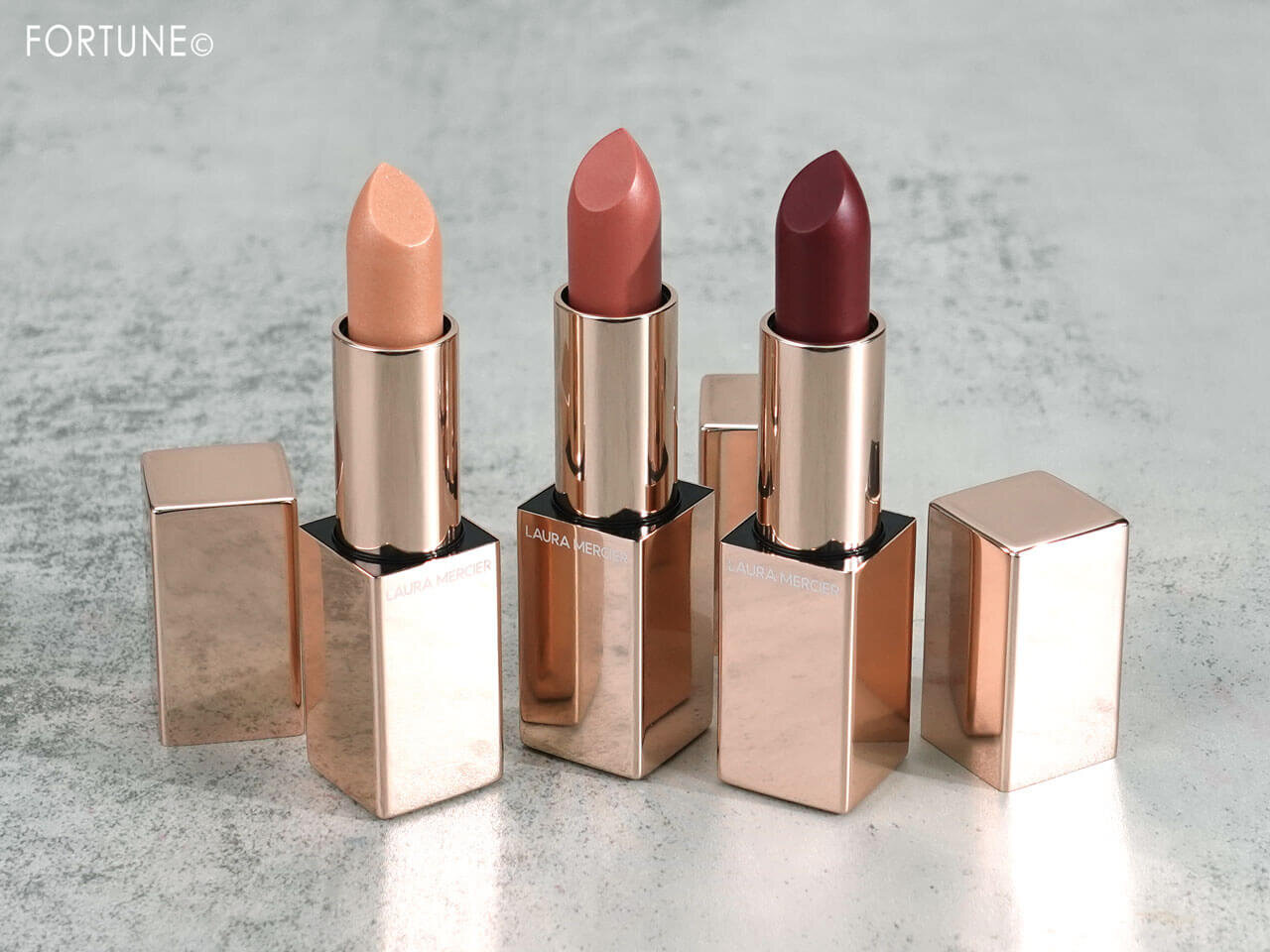 LAURA MERCIER（ローラ メルシエ）　シアー リップスティック