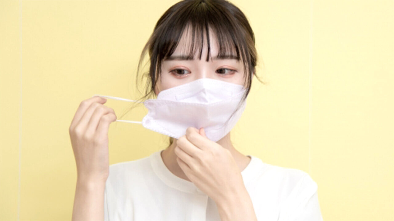 マスク　メイク　チーク