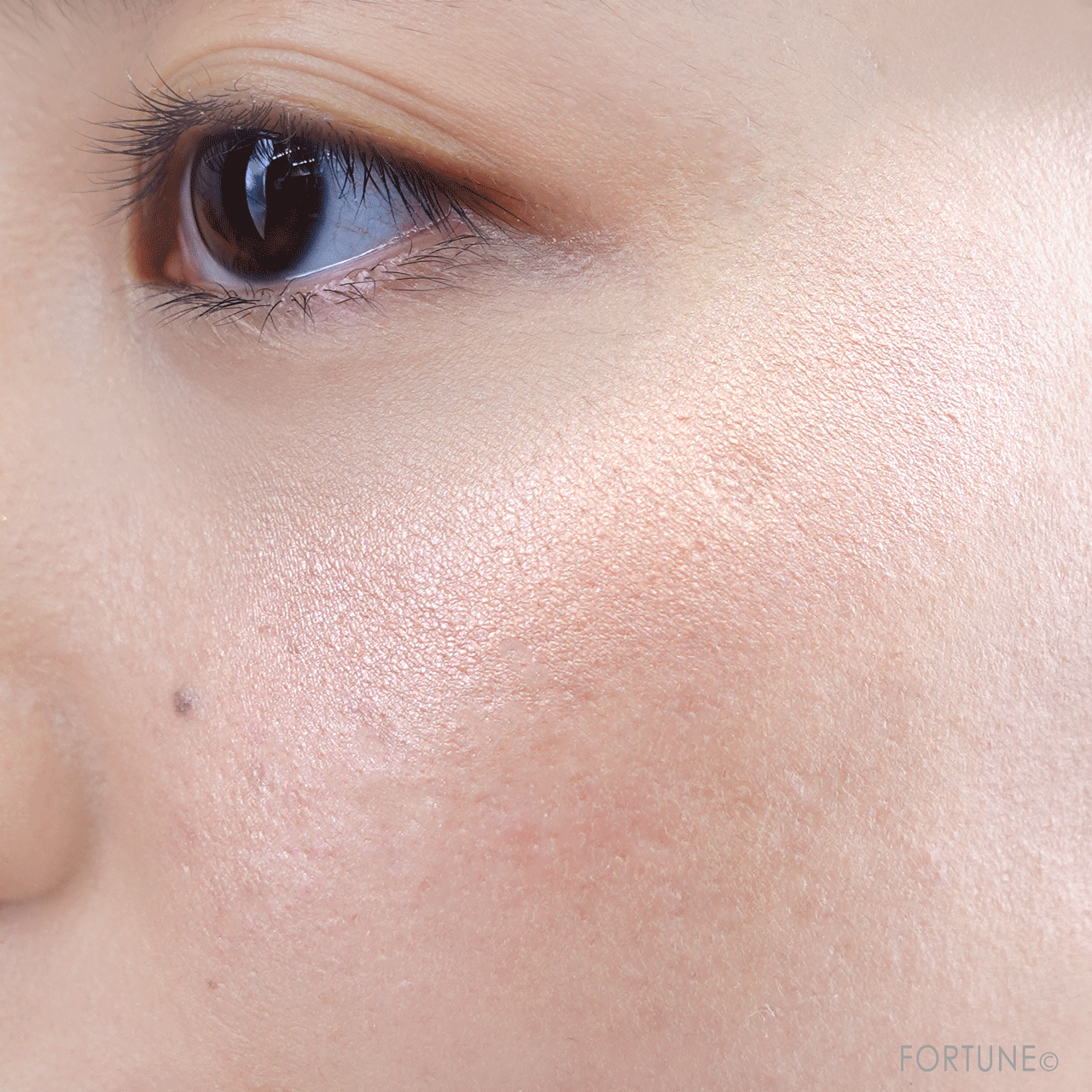 LAURA MERCIER（ローラ メルシエ）　ローズグロウ イルミネーター