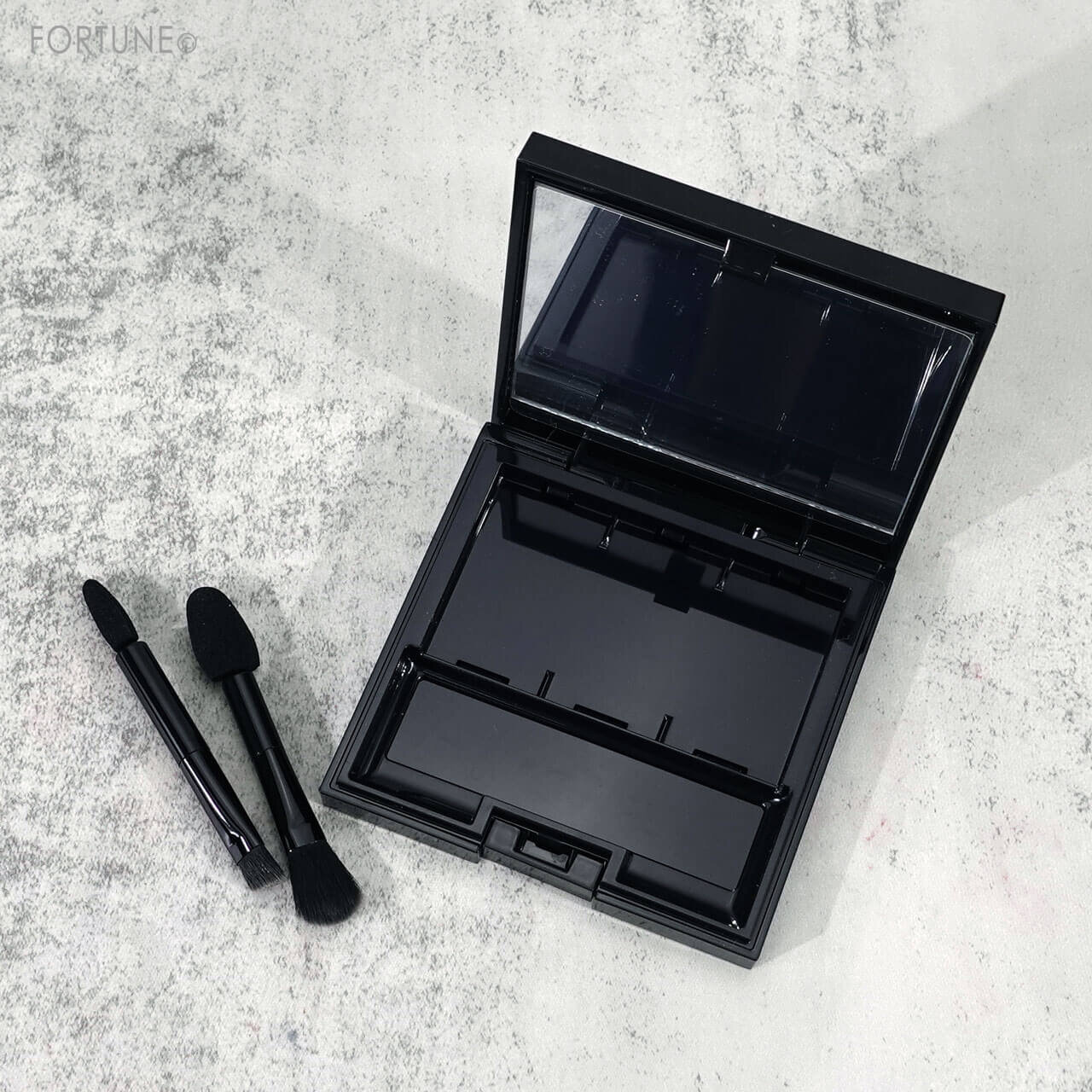 KANEBO（カネボウ）　レイヤードカラーズアイシャドウ　限定新色