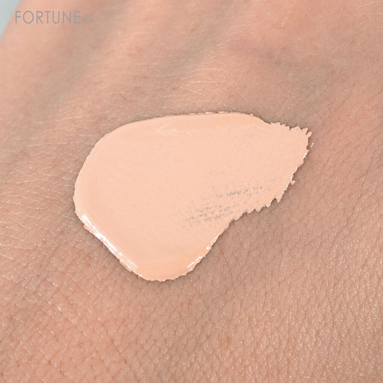 KATE（ケイト）『ケイト　ザＢＢ（カバー＆モイストコーティング）』