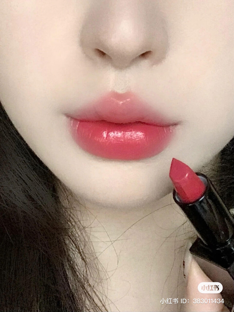 童顔メイク　オーバーリップ