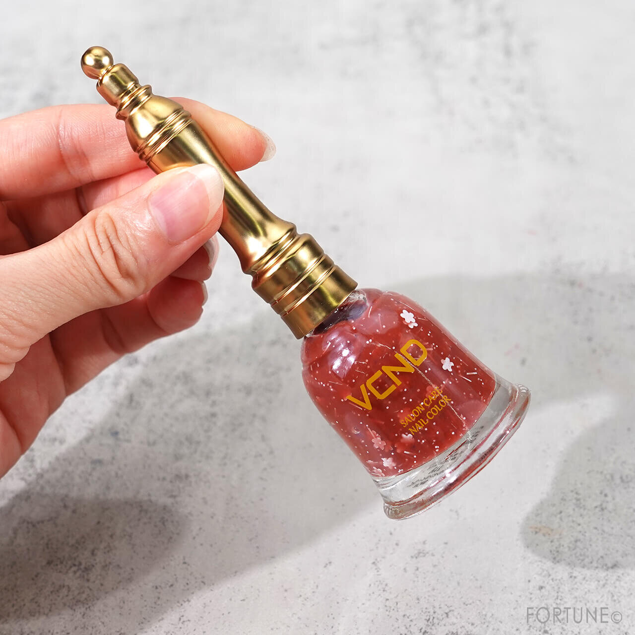 VCND（ブイシーエヌディー）ブルースカイネイル