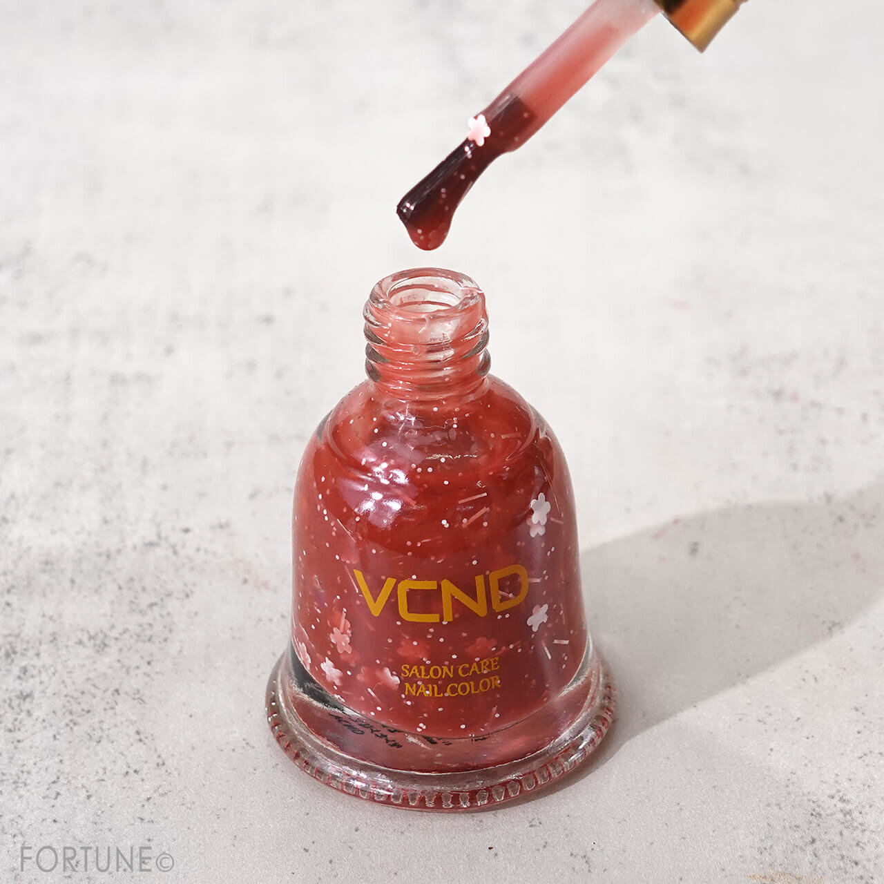 VCND（ブイシーエヌディー）ブルースカイネイル