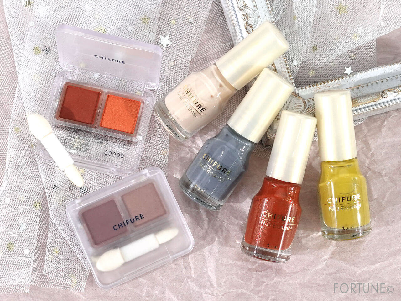 ちふれ　『ちふれ ツイン カラー アイシャドウ 』『ちふれ ネイル エナメル』