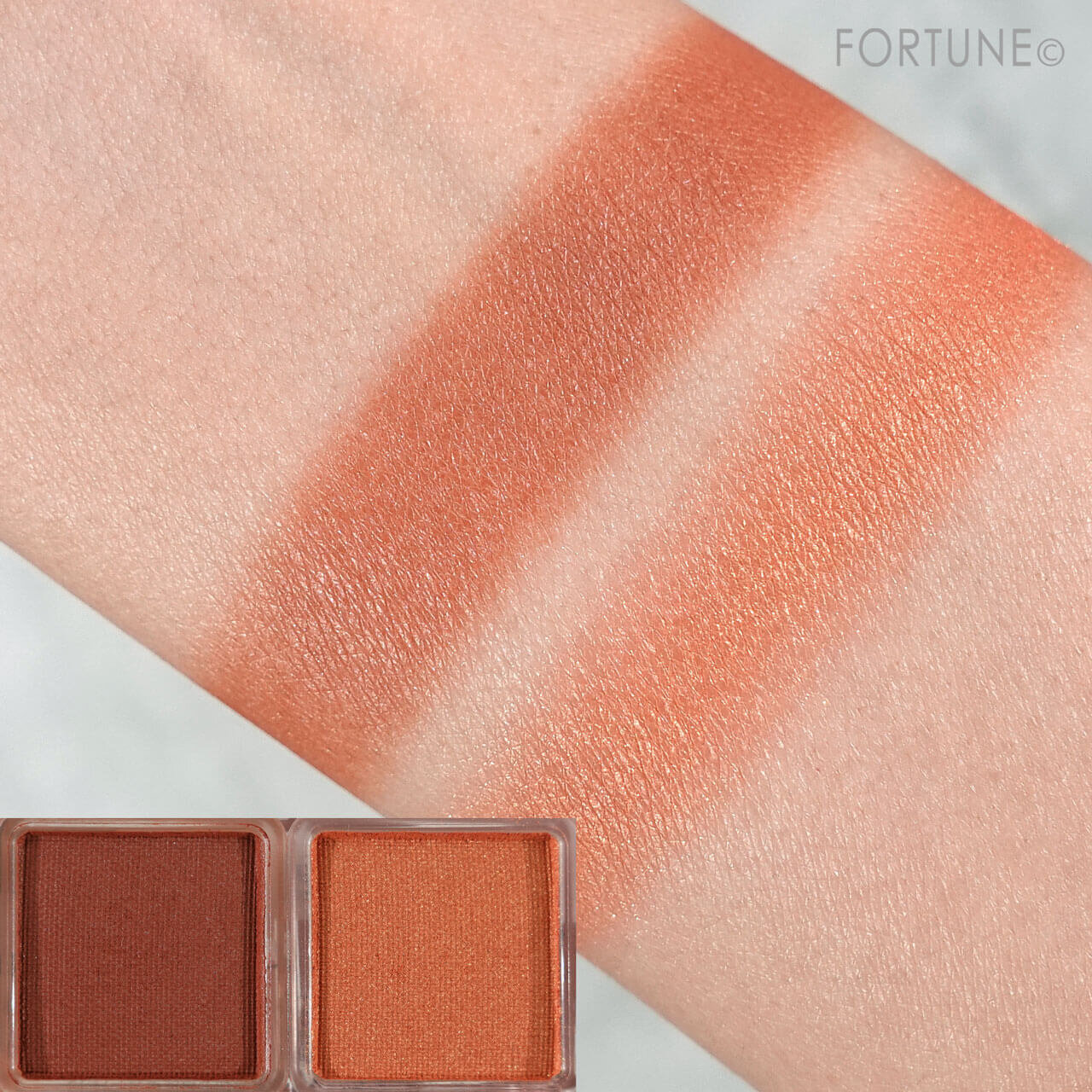 ちふれ　『ちふれ ツイン カラー アイシャドウ 』　42 オレンジ系