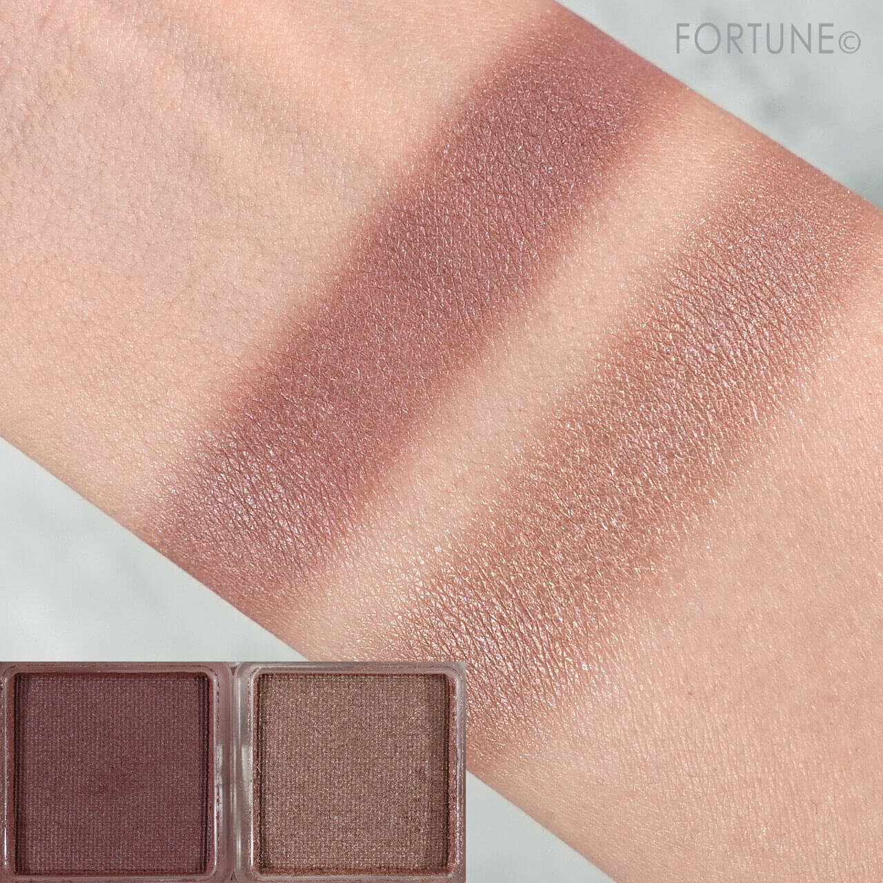 ちふれ　『ちふれ ツイン カラー アイシャドウ 』　75 ブラウン系