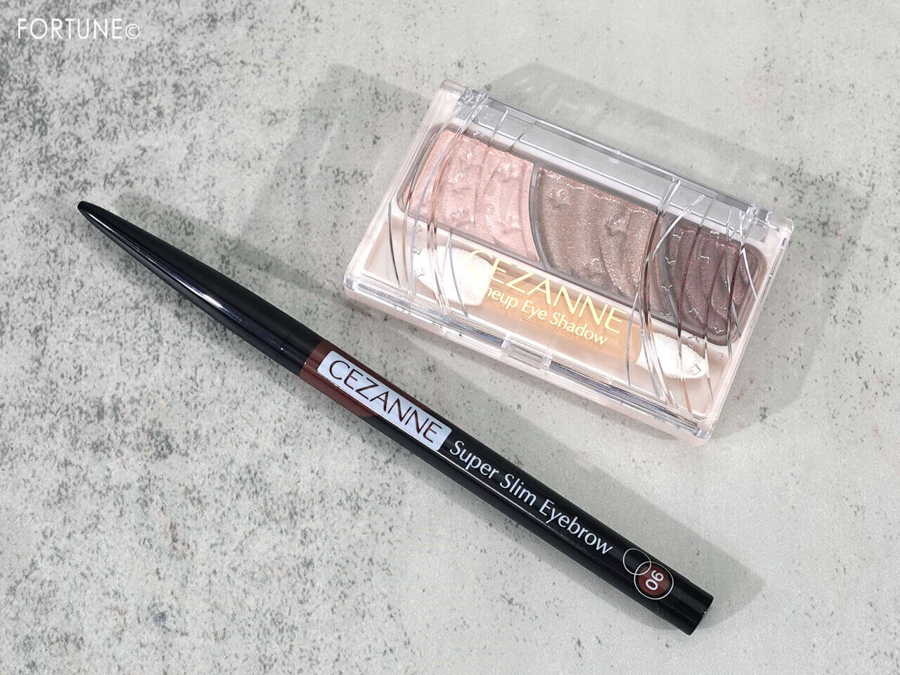 CEZANNE（セザンヌ）　トーンアップアイシャドウ　超細芯アイブロウ