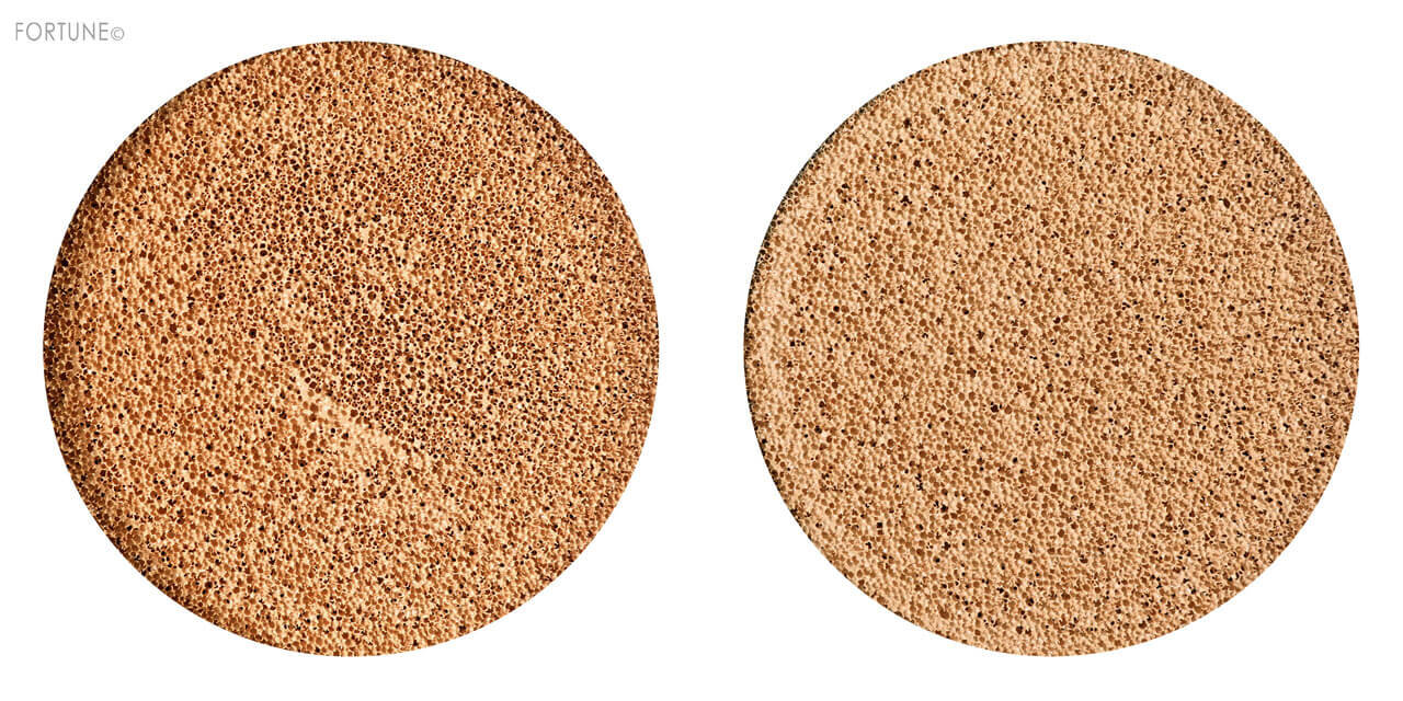 REVLON（レブロン）　カラーステイ クッション ロングウェア ファンデーション　ハローキティ コラボレーション