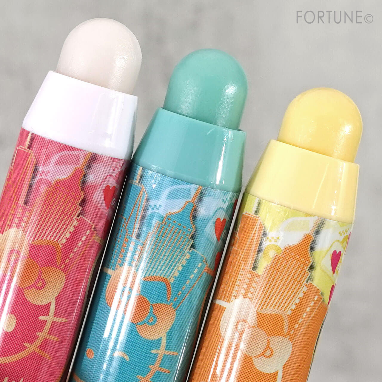 REVLON（レブロン）　レブロン キス シュガー スクラブ　ハローキティ コラボレーション