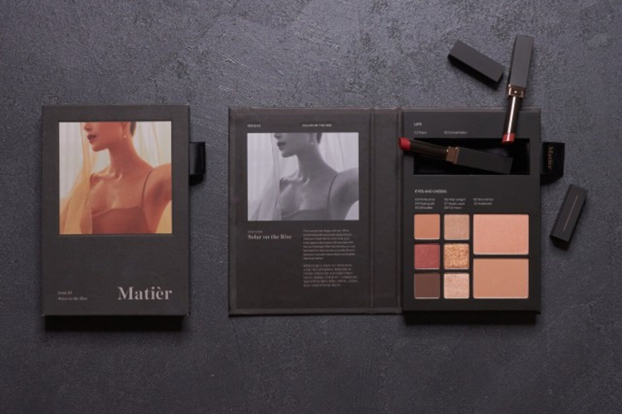 Matièr（マティエ）　Makeup Book　本型アイシャドウ