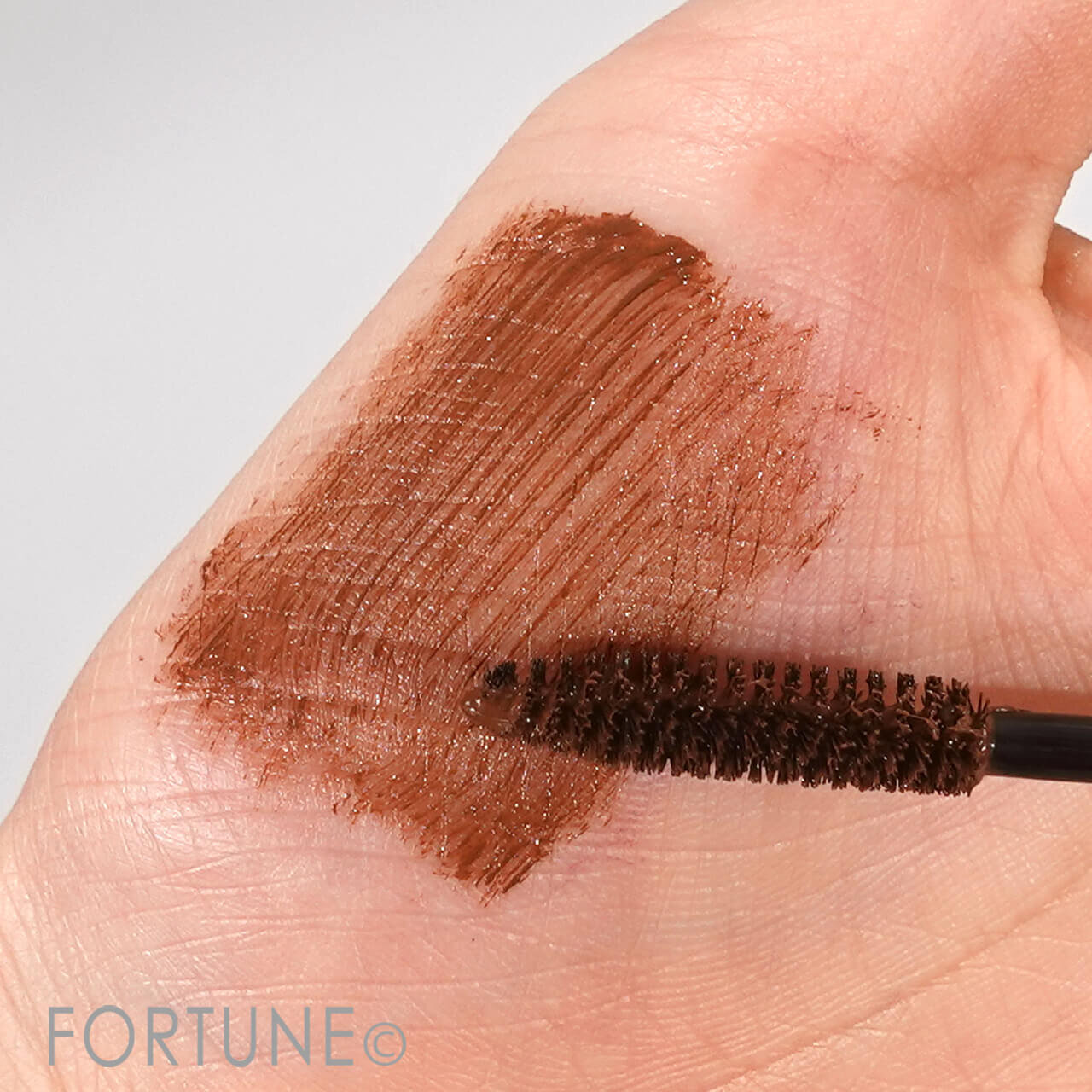 ADDICTION（アディクション）　「 ザ マスカラ カラーニュアンス WP　105　Polished Cacao」